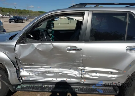 2009 Toyota 4Runner Sr5 V6 from USA, damaged, VIN JTEBU14R09K040720